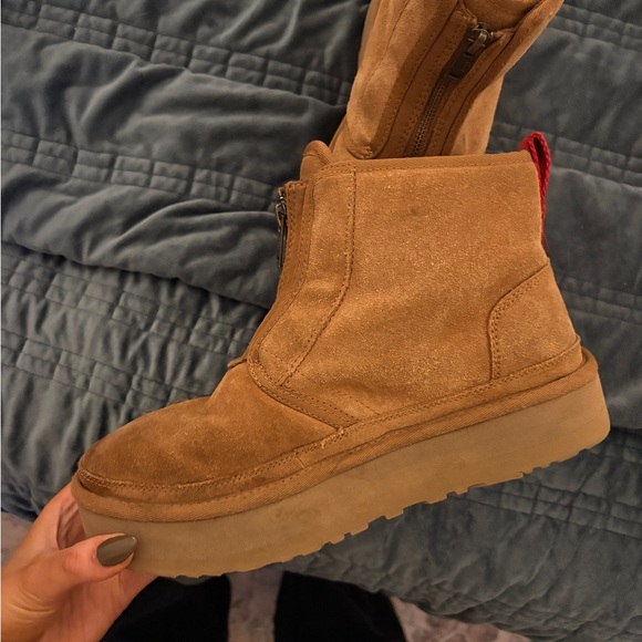 Women's Brown Suede Winter Boots - Picture 2 of 5